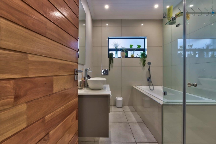 To Let 3 Bedroom Property for Rent in Kenridge Western Cape